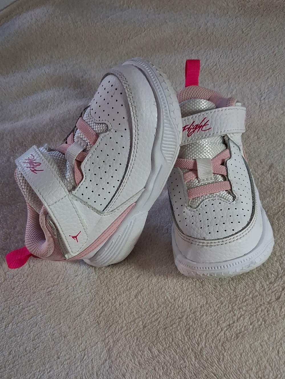 Jordan Kids White and Pink Slip-On Size 6c Sneakers